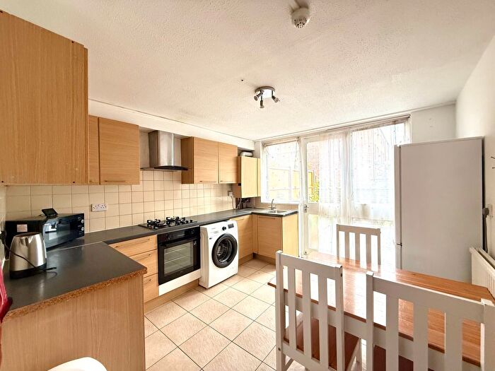 5 Bedroom Maisonette To Rent In Holland Walk, London, N19