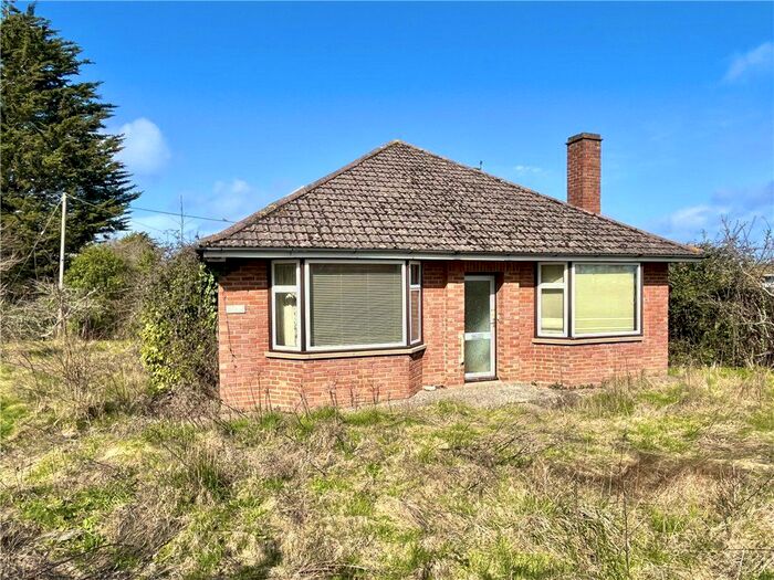 3 Bedroom Bungalow For Sale In Whitehouse Cross, Porchfield, Newport, PO30