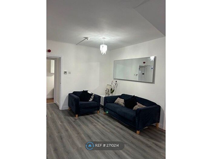 1 Bedroom Flat To Rent In Kenton Road, Harrow, HA1