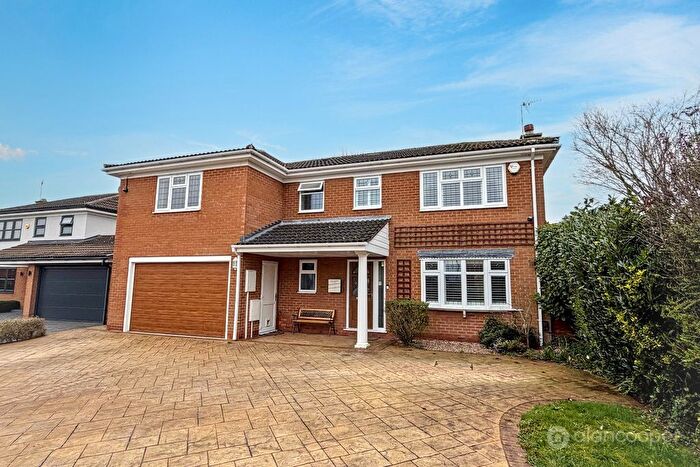6 Bedroom Detached House For Sale In Axminster Close, Horeston Grange, Nuneaton, CV11