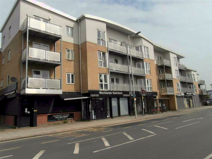1 Bedroom Flat To Rent In High Road, Ilford, Eesex, IG1