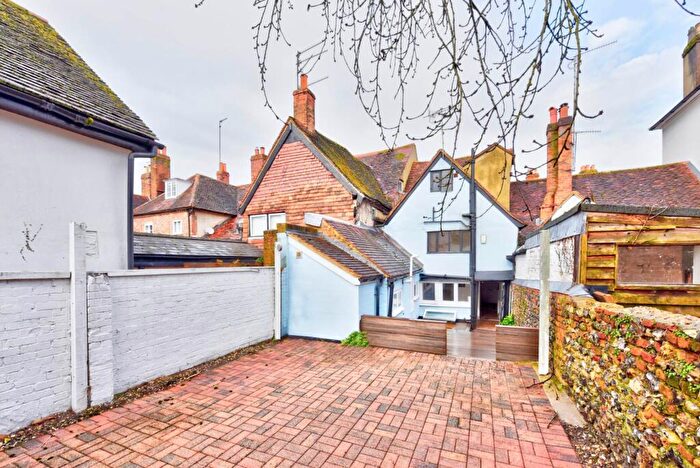 3 Bedroom Terraced House To Rent In New Street, Henley On Thames, RG9