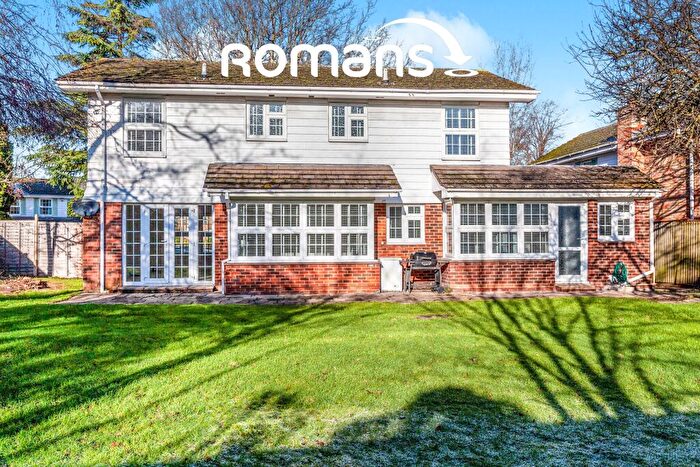 4 Bedroom House To Rent In Brudenell, St. Leonards Hill, Windsor, SL4