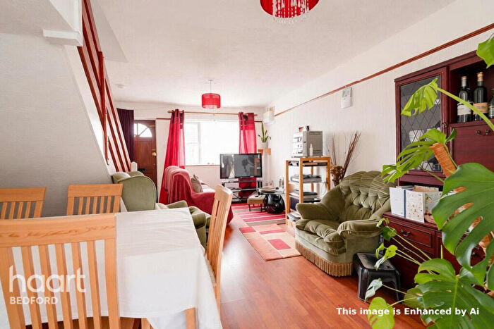 2 Bedroom Semi-Detached House For Sale In Alburgh Close, Bedford, MK42