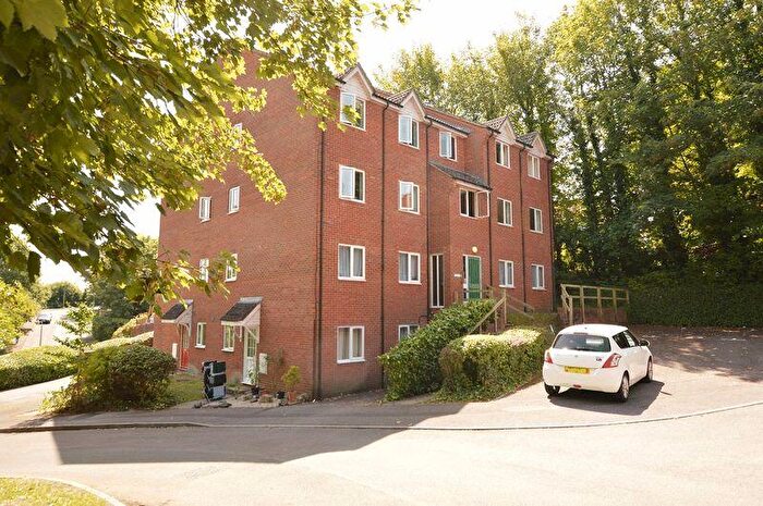 1 Bedroom Flat To Rent In Sarum Close, Salisbury, SP2