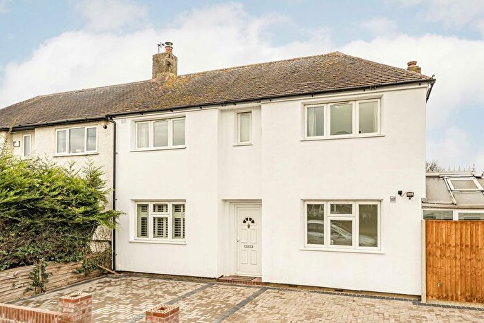 3 Bedroom Semi-Detached House To Rent In Broad Lane, Hampton, TW12