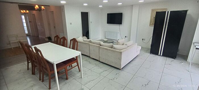 7 Bedroom Semi Detached House To Rent In Diban Avenue, Hornchurch, RM12