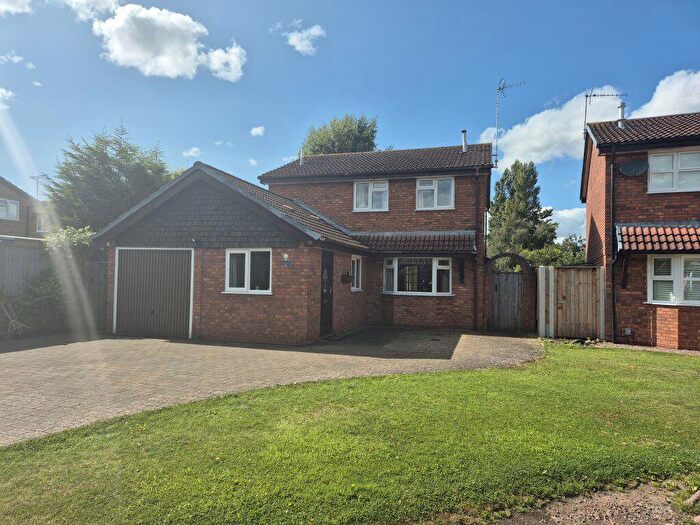 4 Bedroom Detached House To Rent In Meadowcroft, West Hagley, Worcestershire, DY9