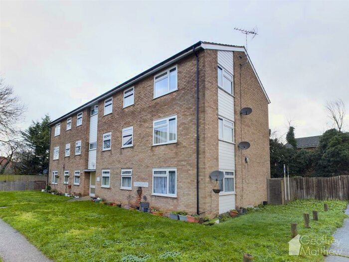 3 Bedroom Flat To Rent In Wagon Mead, Hatfield Heath, CM22