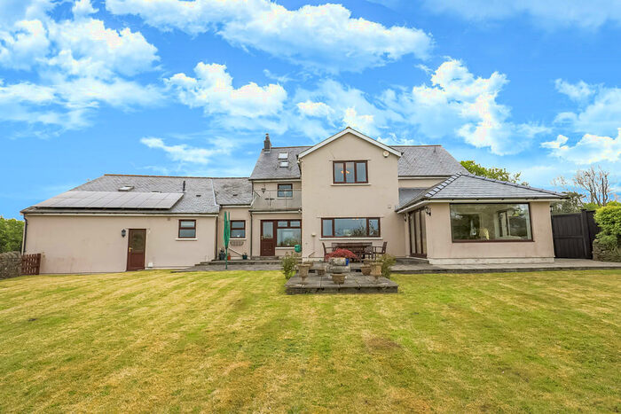 7 Bedroom Farm House For Sale In Fairview, Llanfabon Road, Nelson, CF46