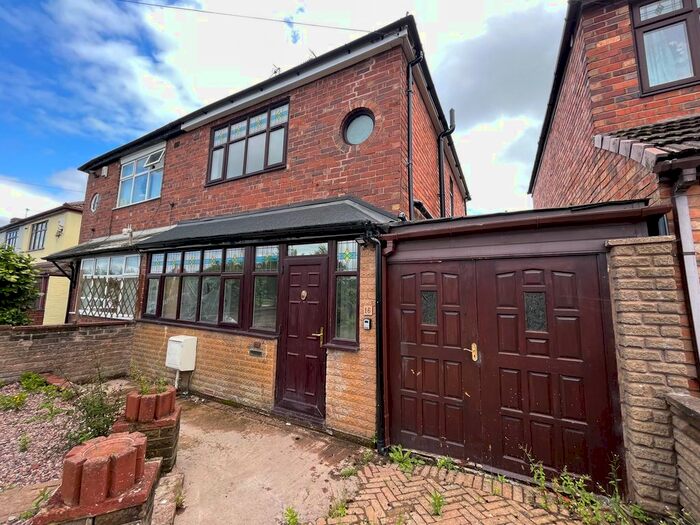 3 Bedroom Property To Rent In Bradley Lane, Bilston, WV14