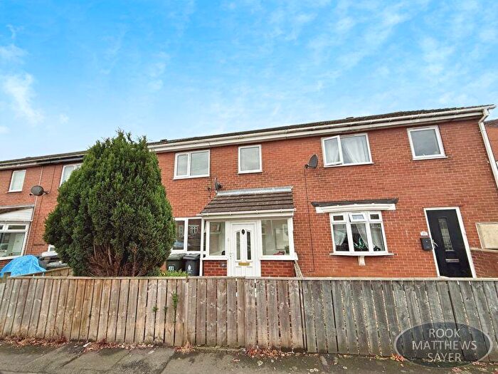 3 Bedroom Terraced House For Sale In Chapel Place, Newcastle Upon Tyne, NE13