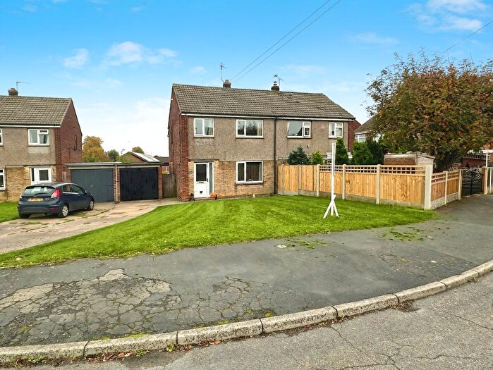 3 Bedroom Semi Detached House For Sale In Neville Crescent, Winterton, Scunthorpe, Lincolnshire, DN15