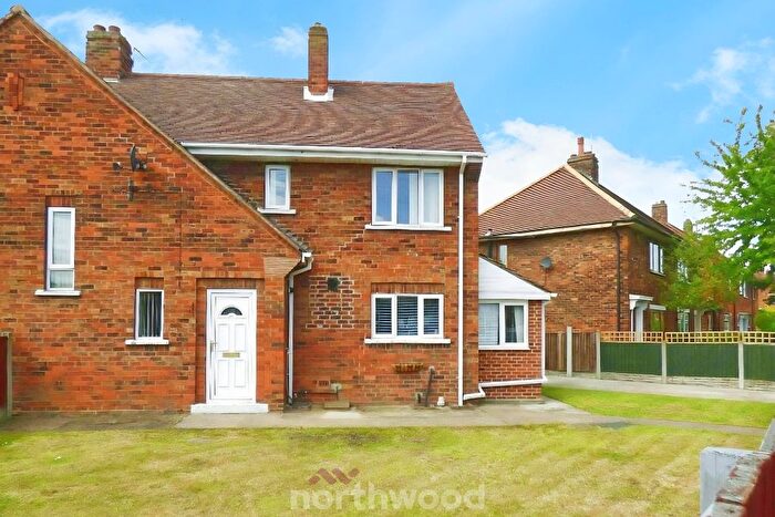 3 Bedroom Semi-detached House To Rent In George Street, Carcroft, Doncaster, DN6
