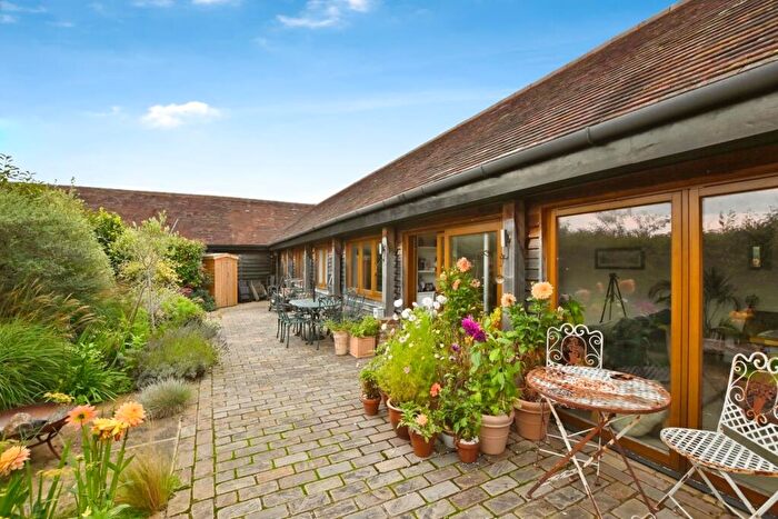 2 Bedroom Barn Conversion For Sale In London Road, Northchapel, Petworth, West Sussex, GU28