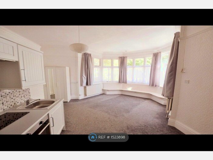 1 Bedroom Flat To Rent In Queens Park Gardens, Bournemouth, BH8