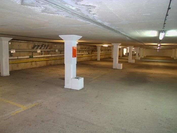 Garage / Parking To Rent In Eaton Road, Hove, BN3