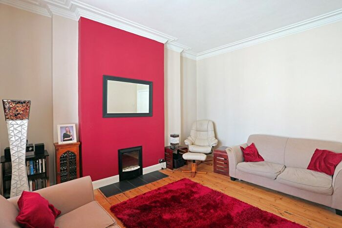 1 Bedroom Flat For Sale In High Street, Kirkcaldy, KY1