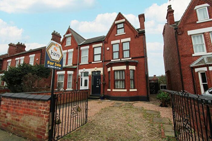 5 Bedroom Semi-Detached House For Sale In St Marys Road, Doncaster, DN1