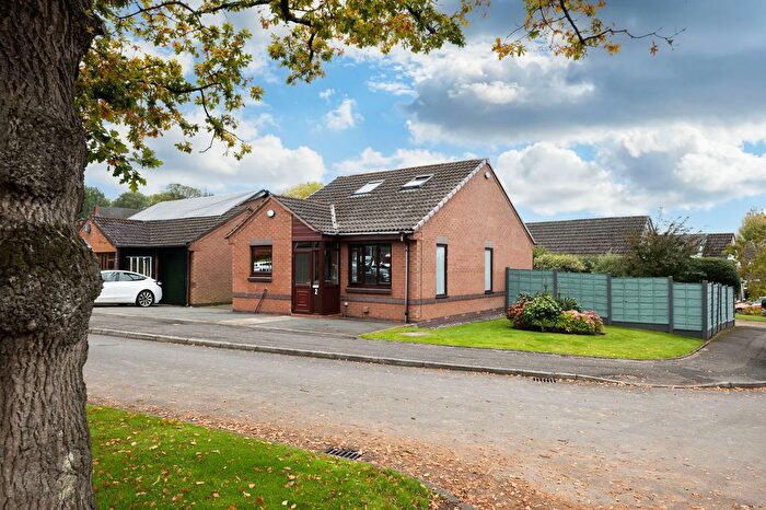 3 Bedroom Bungalow For Sale In Orford Close, High Lane, Stockport, SK6