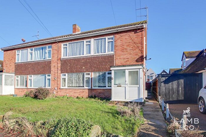 2 Bedroom Flat For Sale In Chapman Road, Clacton-On-Sea, CO15