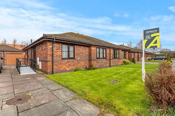 2 Bedroom Semi Detached House For Sale In Chapel Lane, Appleton Thorn, WA4