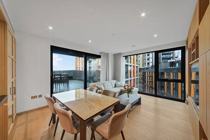 3 Bedroom Flat For Sale In Embassy Gardens, London, SW11