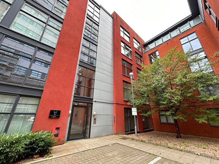2 Bedroom Apartment To Rent In Water Street, B3