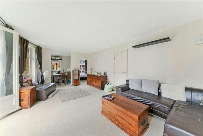 2 Bedroom Apartment To Rent In Park West Building, Fairfield Road, London, E3