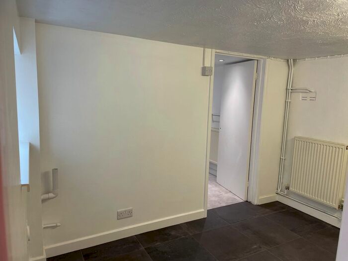 1 Bedroom Maisonette To Rent In Tavistock Road, Callington, PL17