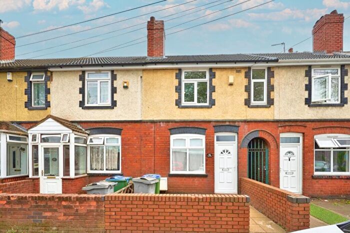 3 Bedroom Terraced House For Sale In Phoenix Street, West Bromwich, B70