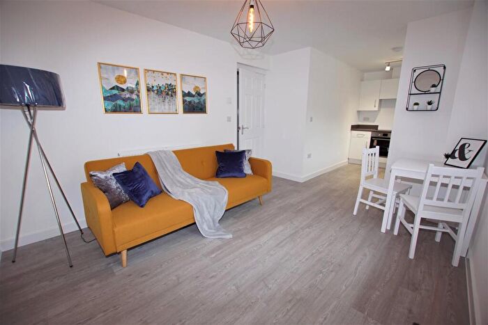 2 Bedroom Apartment To Rent In Cottrell Way, Selly Oak, Birmingham, B29