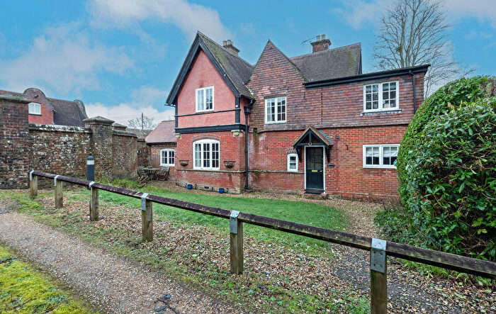 3 Bedroom Cottage For Sale In Marl Lane, Sandleheath, SP6