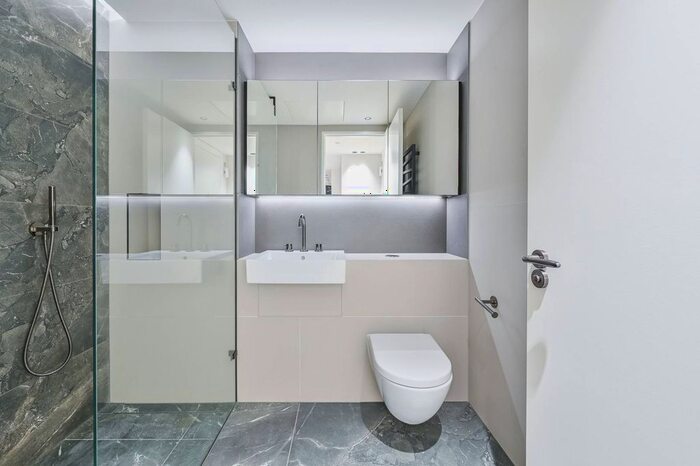 1 Bedroom Flat To Rent In Chapter House, Covent Garden, London, WC2B