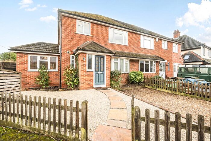 3 Bedroom Semi Detached House For Sale In Woking, GU22