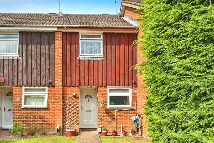 2 Bedroom Terraced House For Sale In Oakfield, Woking, Surrey, GU21