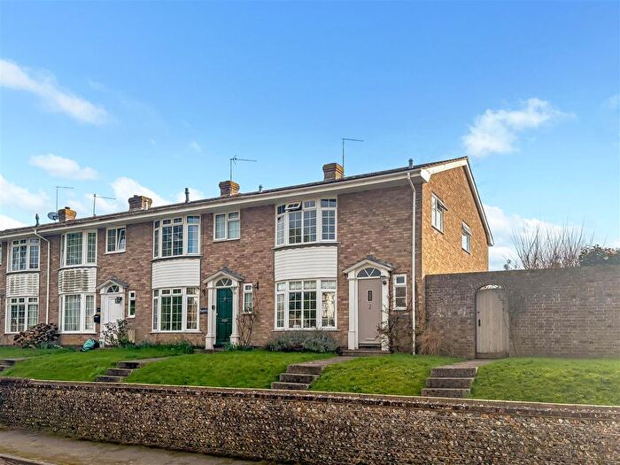 3 Bedroom End Terrace House For Sale In Toddington Lane, Wick, Littlehampton, BN17