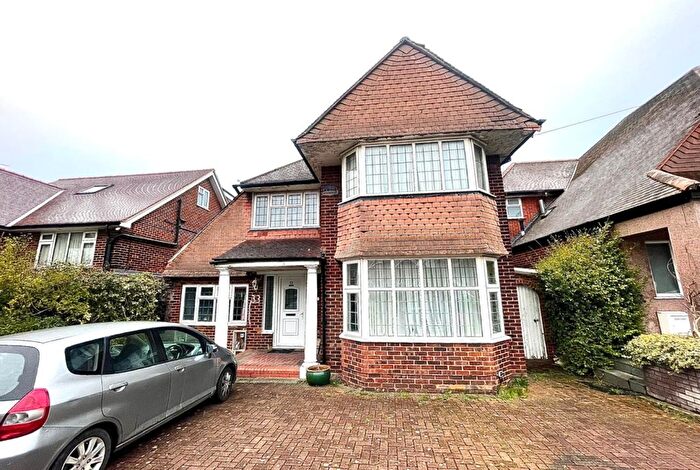 5 Bedroom Flat To Rent In The Paddocks, Wembley, HA9