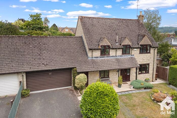 4 Bedroom Detached House For Sale In Brook Close, Winchcombe, GL54