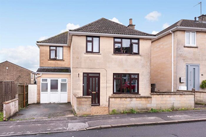 6 Bedroom Detached House To Rent In Marsden Road, Bath, BA2