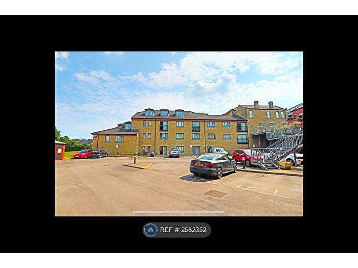 2 Bedroom Flat To Rent In Regency Court, Ecclesfield, Sheffield, S35