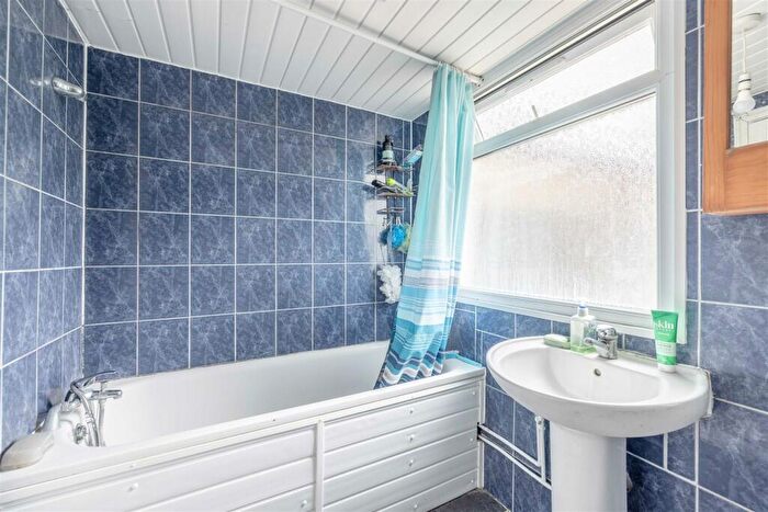 3 Bedroom House For Sale In Arthur Road, Windsor, SL4