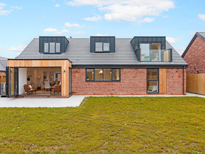 4 Bedroom Detached House For Sale In Raby Mere Road, Wirral, CH63