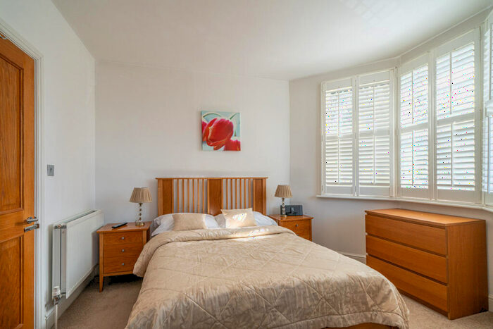 2 Bedroom Apartment To Rent In Romeland Hill, St Albans, Hertfordshire, AL3