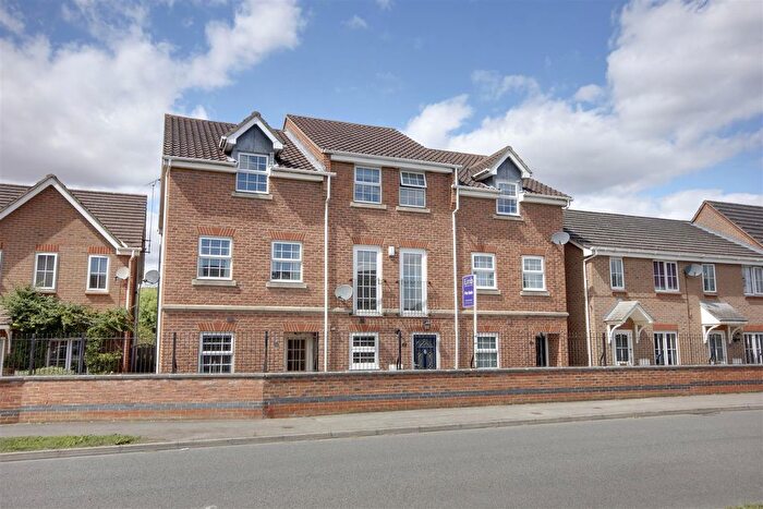 3 Bedroom Town House For Sale In Loxley Way, Brough, HU15