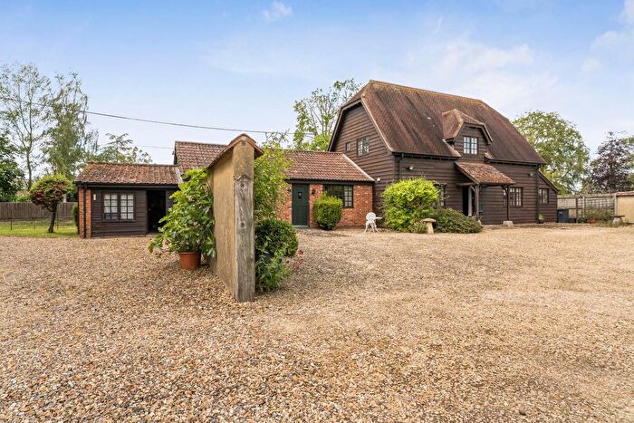4 Bedroom Detached House For Sale In Close Lane, Marston, Devizes, SN10