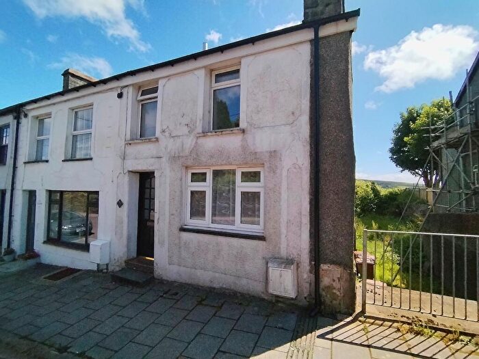 3 Bedroom House To Rent In Saron Houses, Ffestiniog, LL41