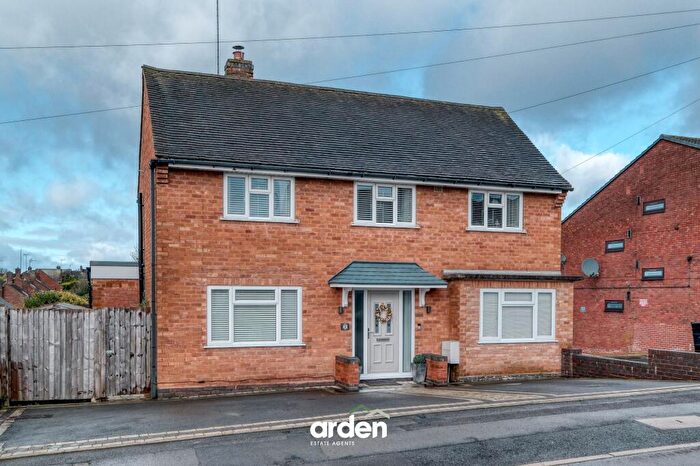 3 Bedroom Detached House For Sale In Mason Road, Redditch, B97