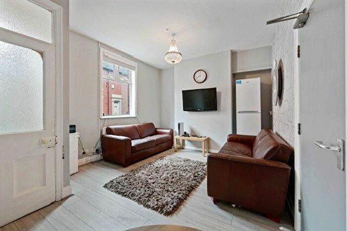 6 Bedroom Terraced House To Rent In Portland Street, Preston, PR1