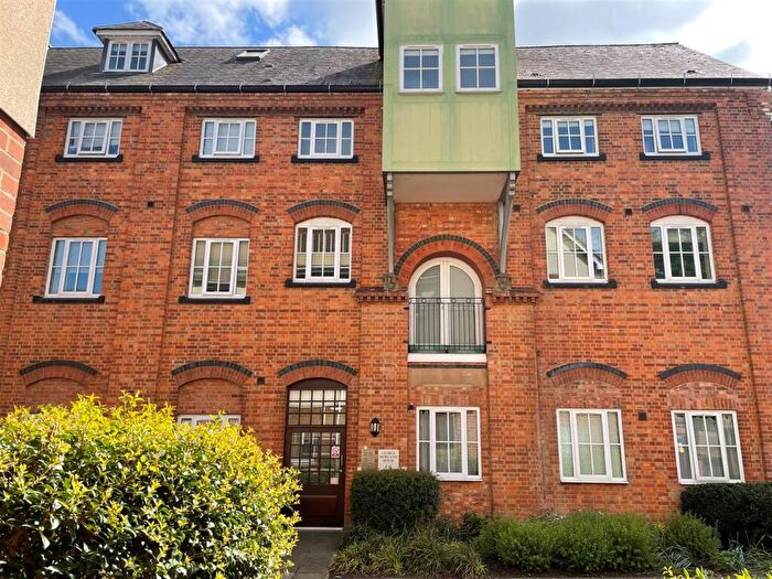 2 Bedroom Apartment To Rent In George Morland House, Abingdon, OX14